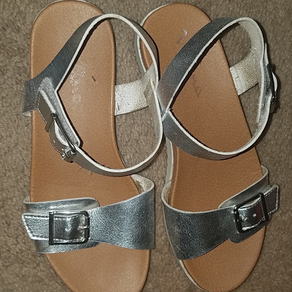 Sandals - Picture 4 of 5